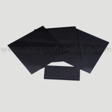 کاربن فائبر پلیٹ۔